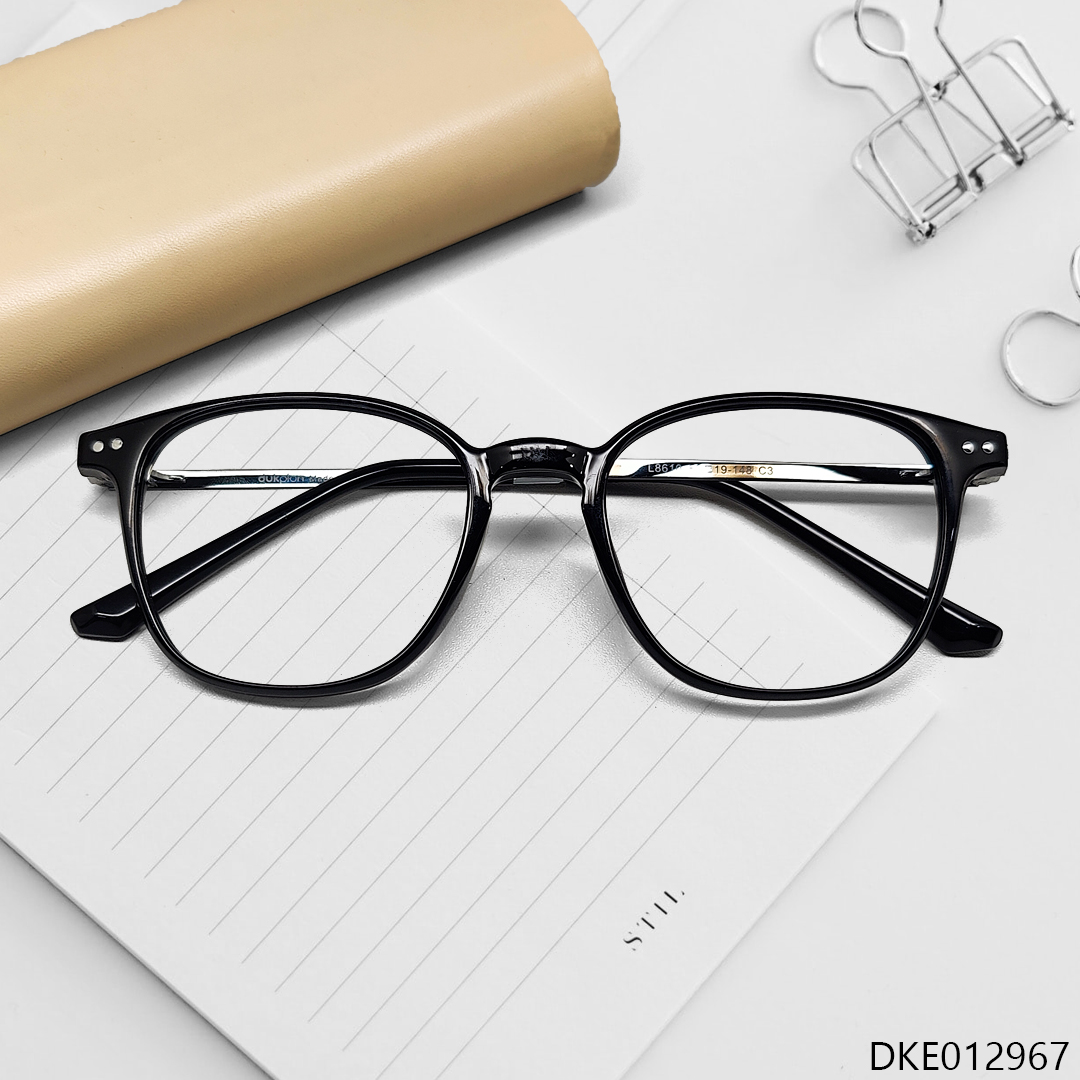 Black Color Stylish Durable Eyeglass