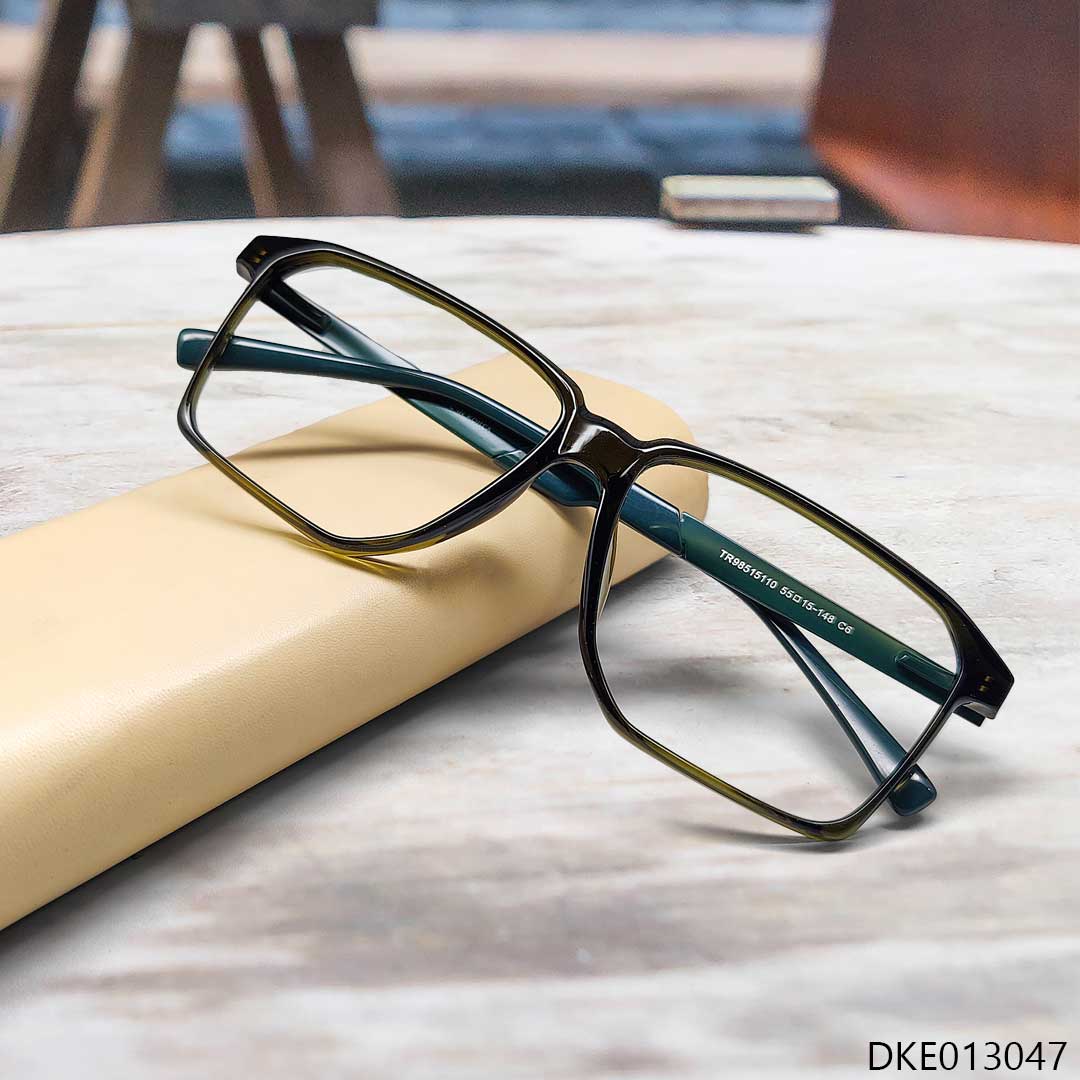 High Quality Fiber and Metal Built Eyewear
