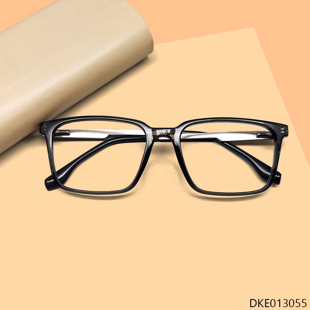 Light Weight Durable and Fashionable Eyeglass