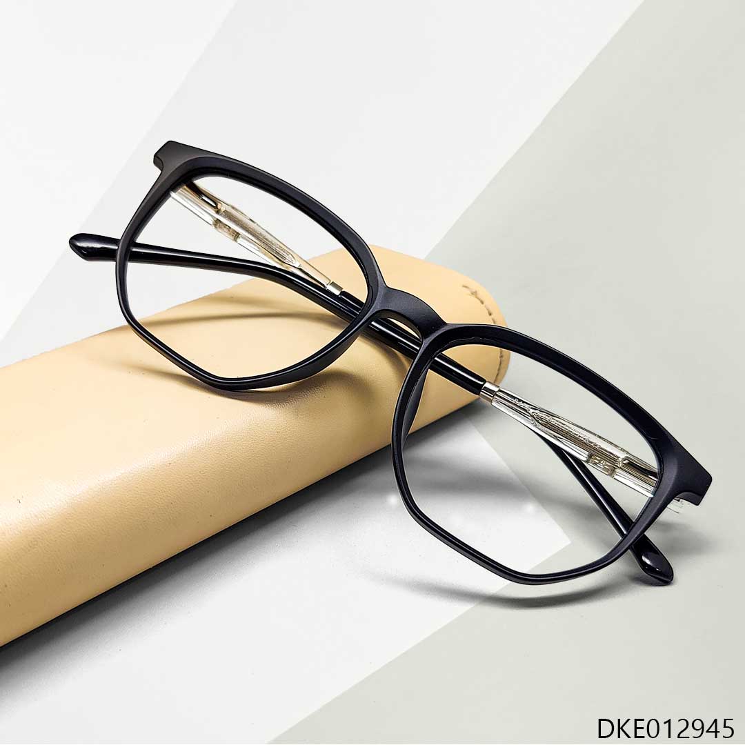 Black and Transparent Color Eyewear