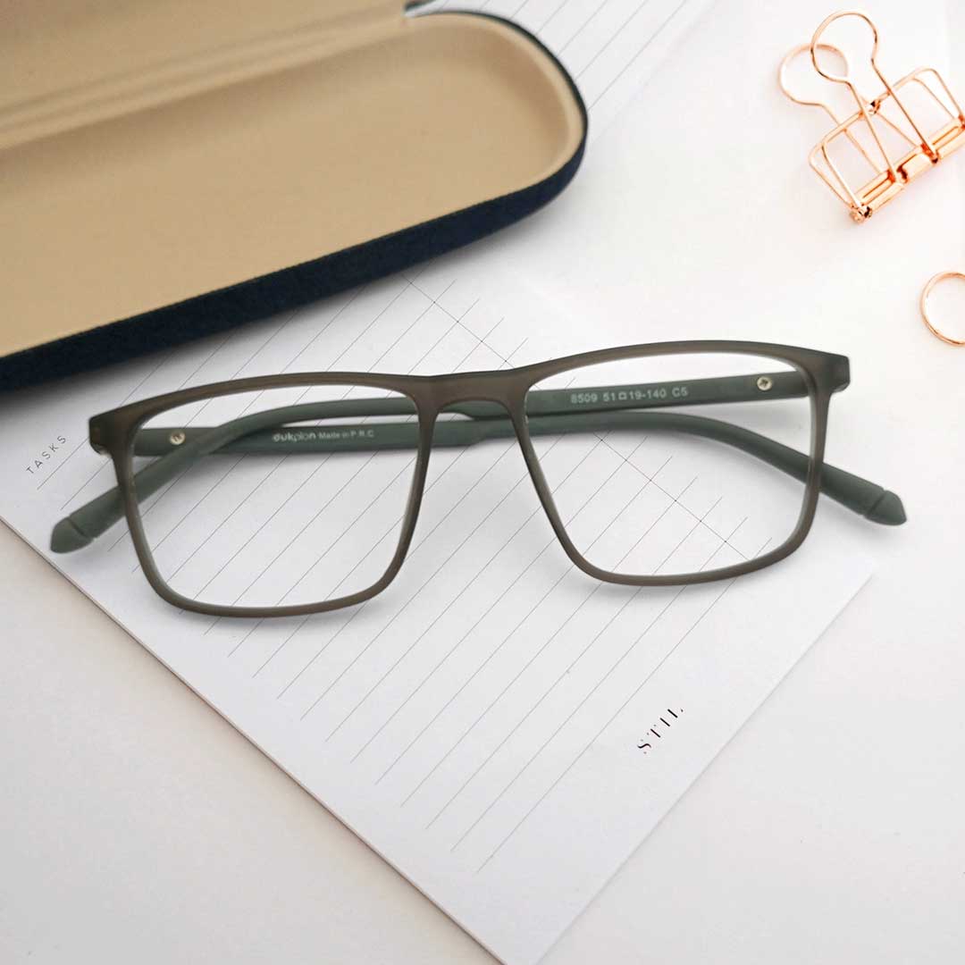 New Light Weight Premium Quality Eyeglasses