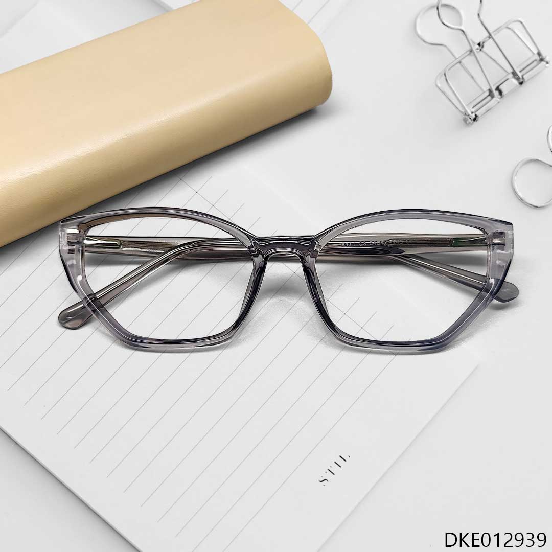 Unique Shape Transparent Color Eyeglass