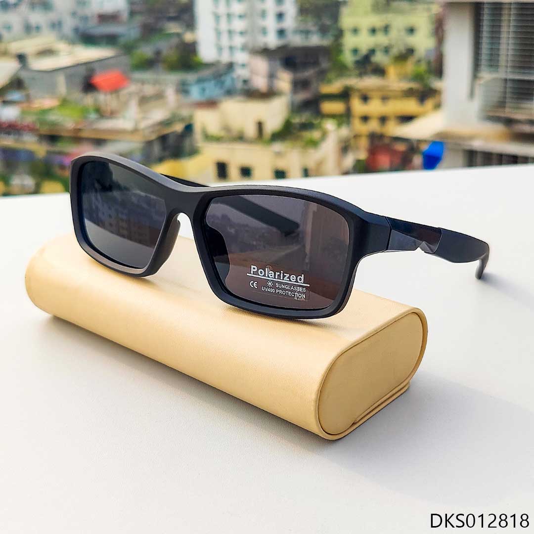 Unique Design Black Color Sunglass
