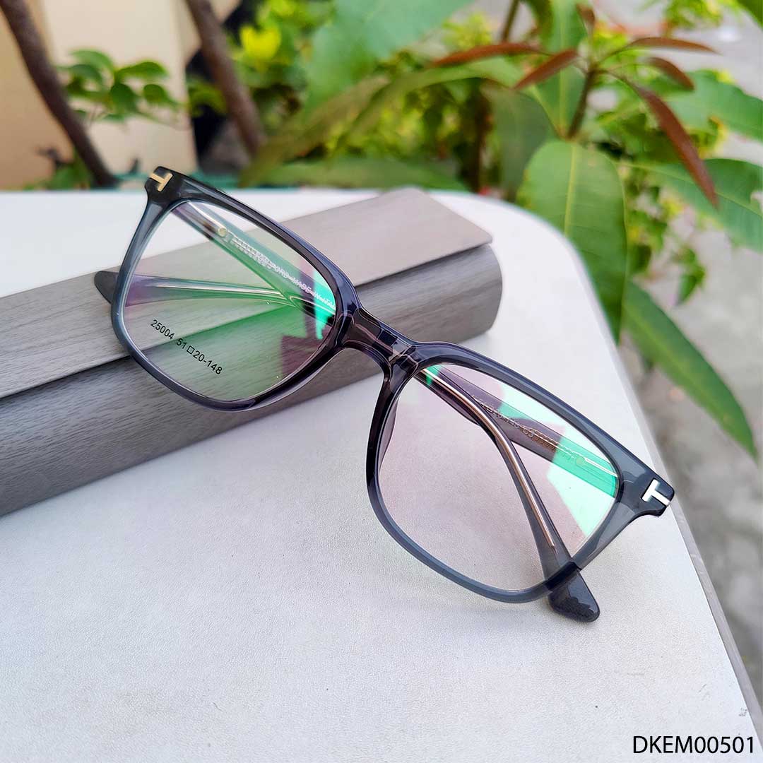 Transparent Color Glossy Finished Eyeglasses