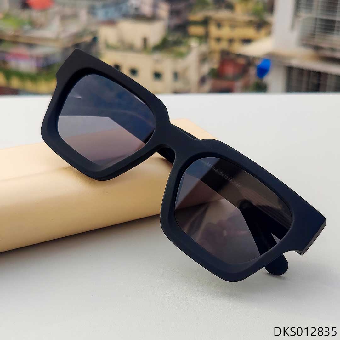 Matte Black Stylish Bold Sunglass