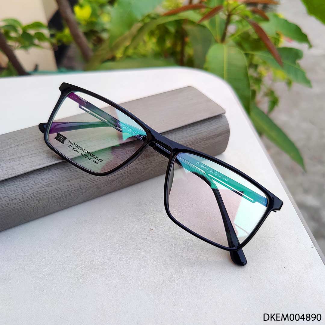 New Arrived Glossy Black Light Weight Eyeglass