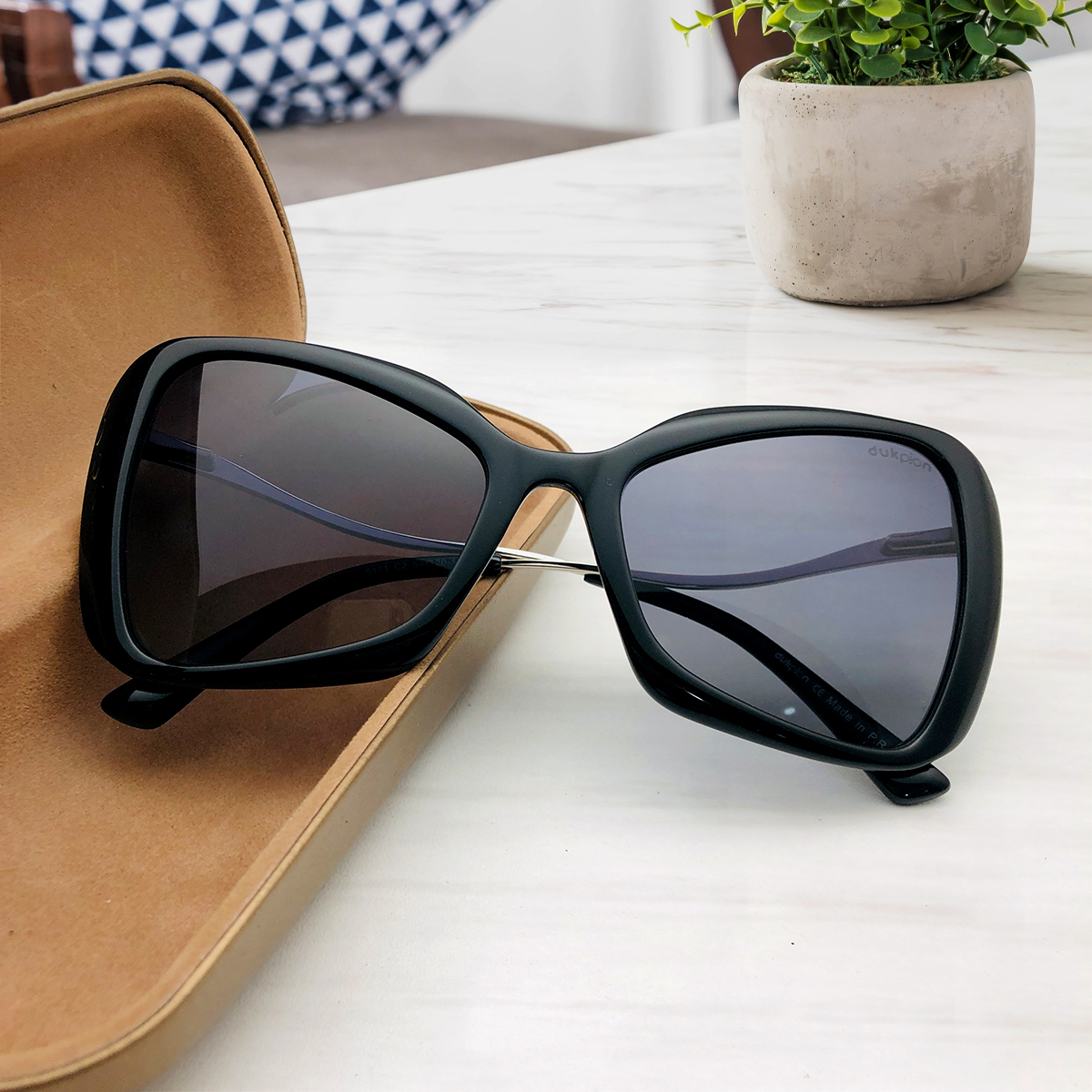 Unique Shape Ladies Sunglass