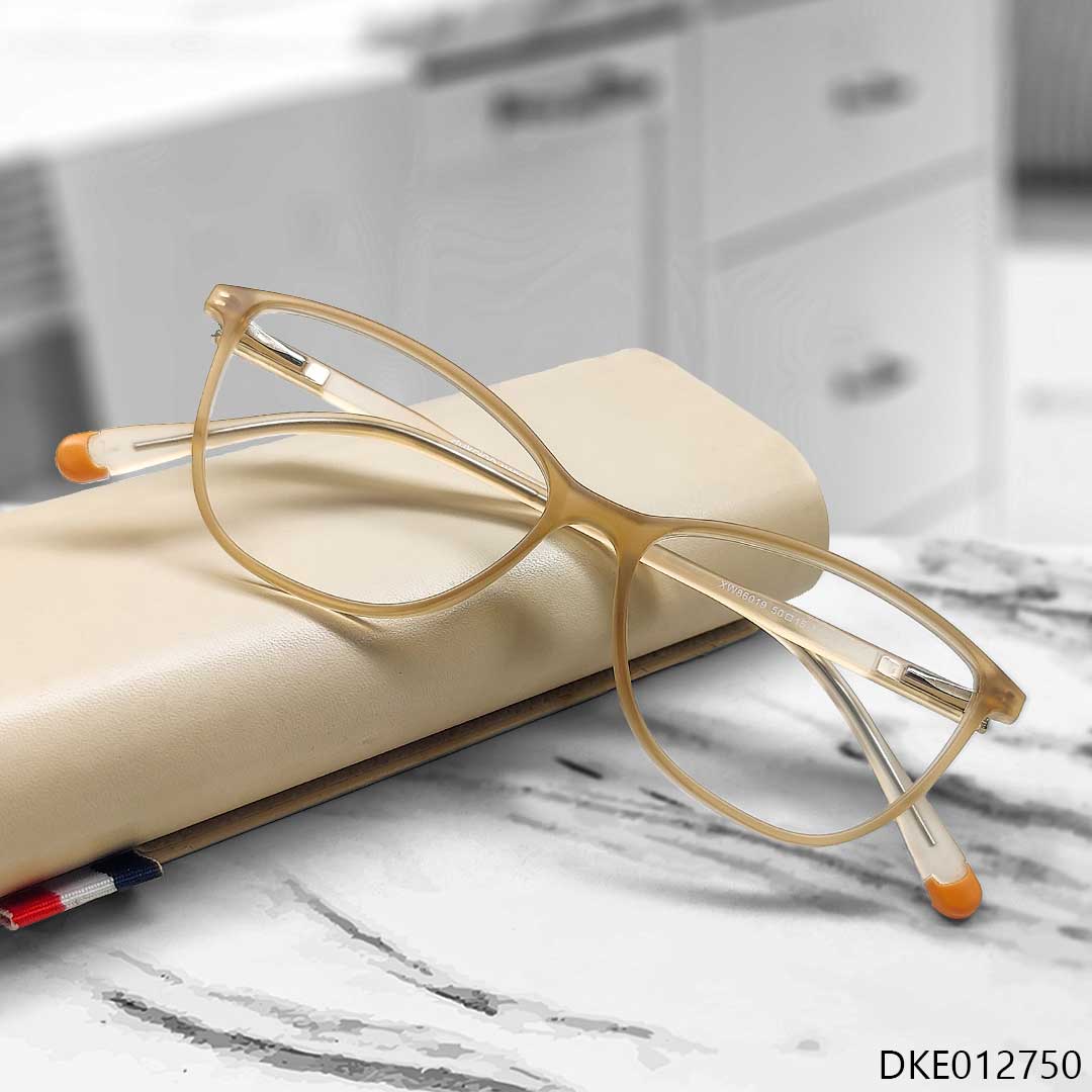 Unique Color Premium Woman Eyeglass