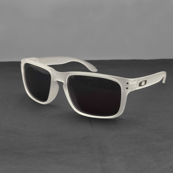 Trendy & Fashionable Transparent Sunglasses