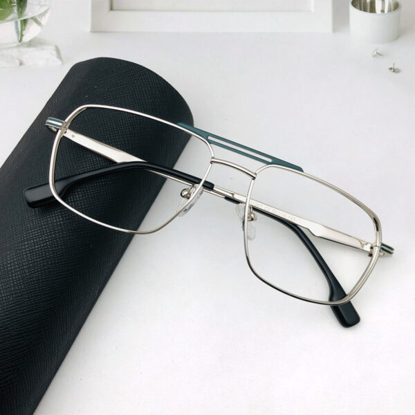Unique Fashionable Men's Eyeglasses