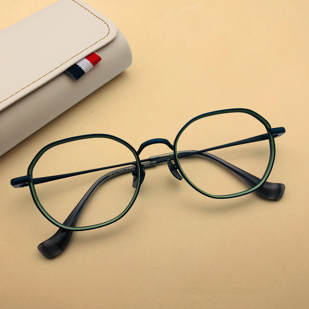 New Arrived Premium Blue Colour Eyeglass