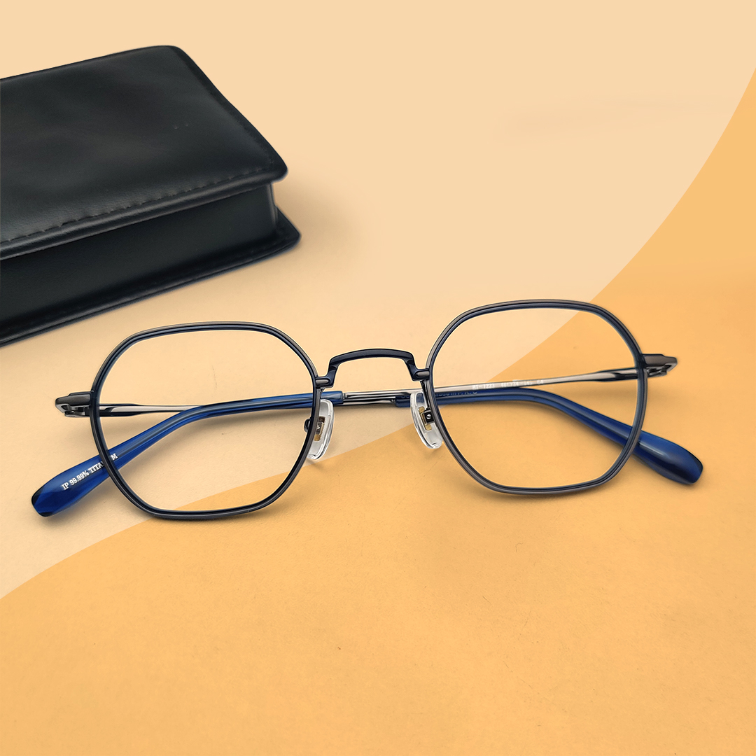 Titanium Round Shape Premium Eyeglasses