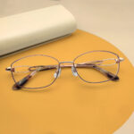 New Oval Shape Ladies Eyglasses