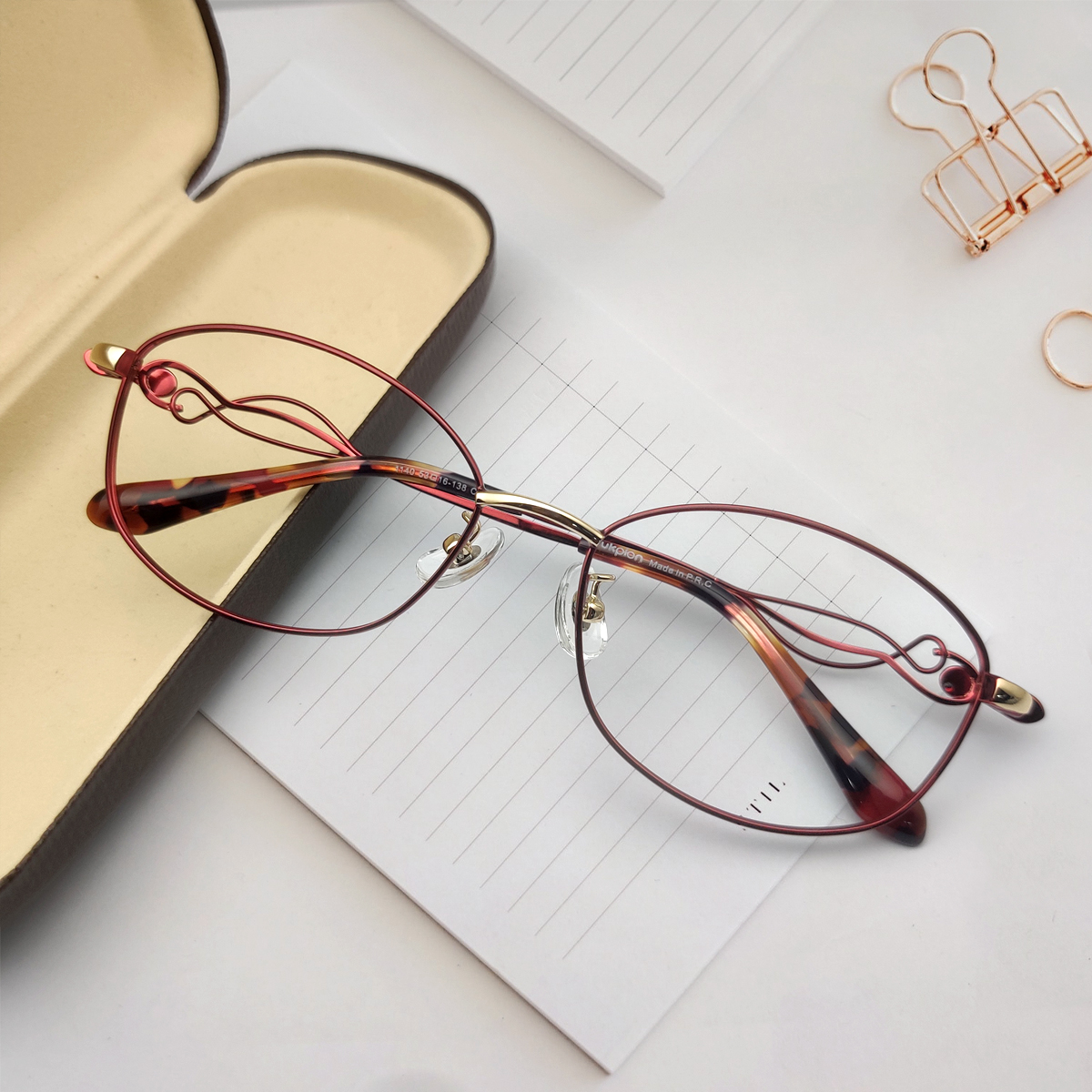 New Oval Shape brownColor Ladies Eyglasses