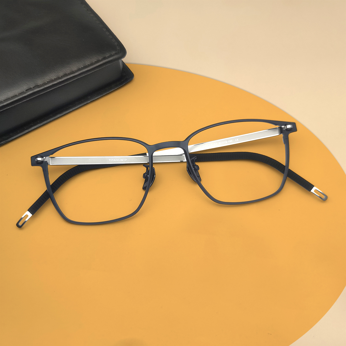 Exclusive Square Frames: Quality You Can Trust