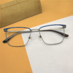 Trendy Oval Shaped Eyeglasses