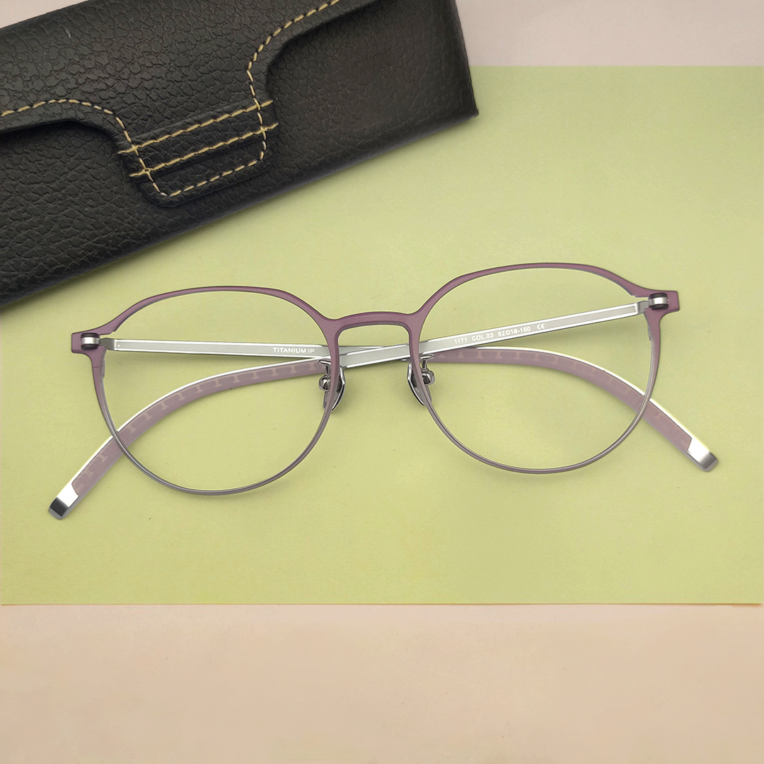 Titanium Material Exclussive Eyeglasses