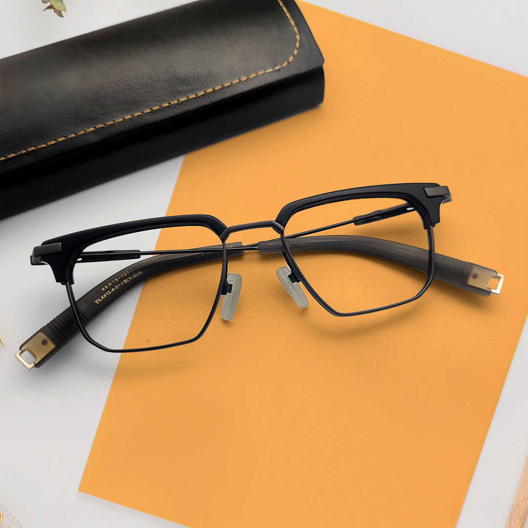 The Perfect Oval Shape Eyeglasses for Any Face