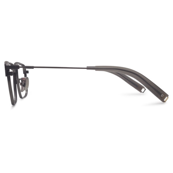 The Latest in Oval Frame Eyeglasses Fashion