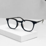 Round Shape High Quality Eyeglass
