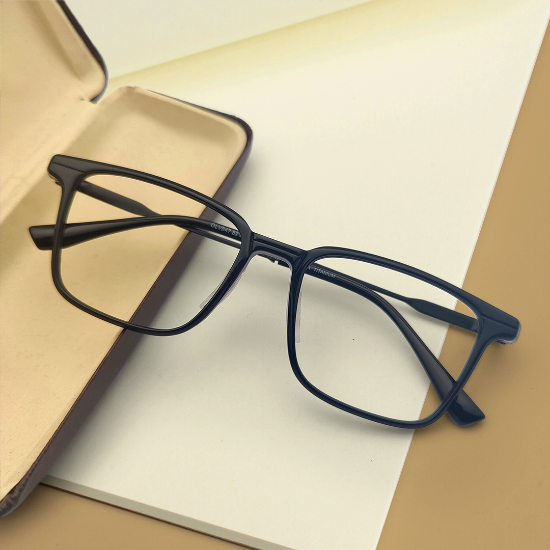 High Quality &amp; Classy Square Shape Eyeglass