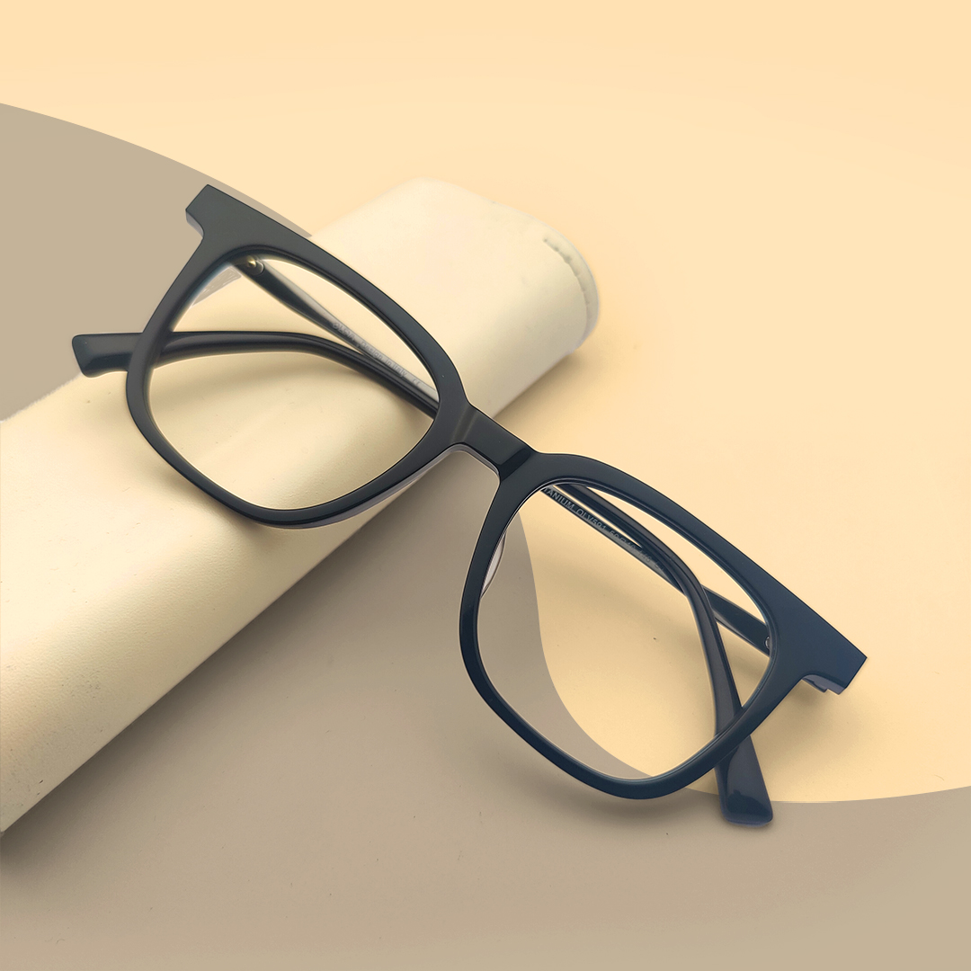 Trendy High Quality Eyeglass