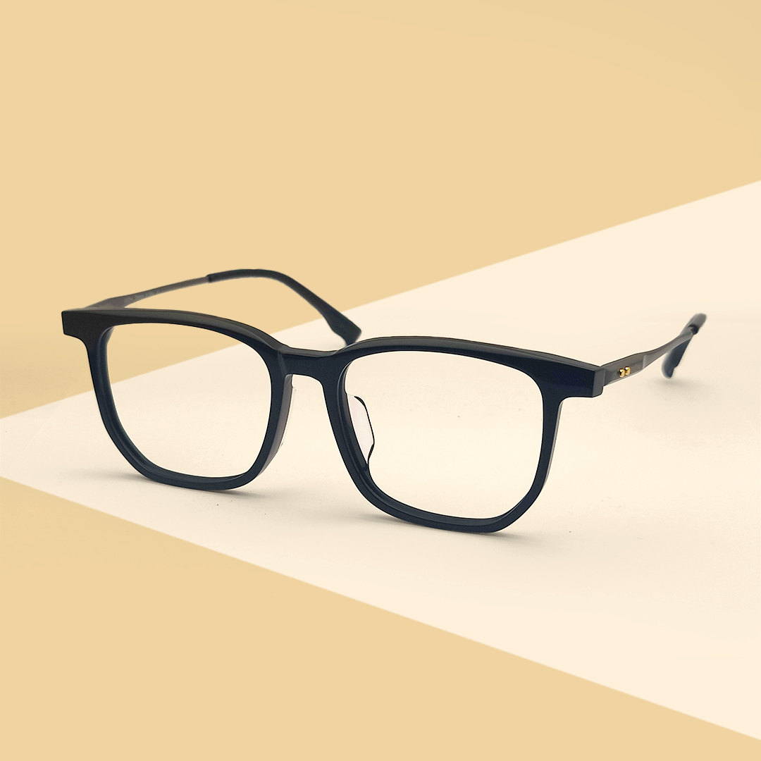 New High Quality Black Color Eyeglass