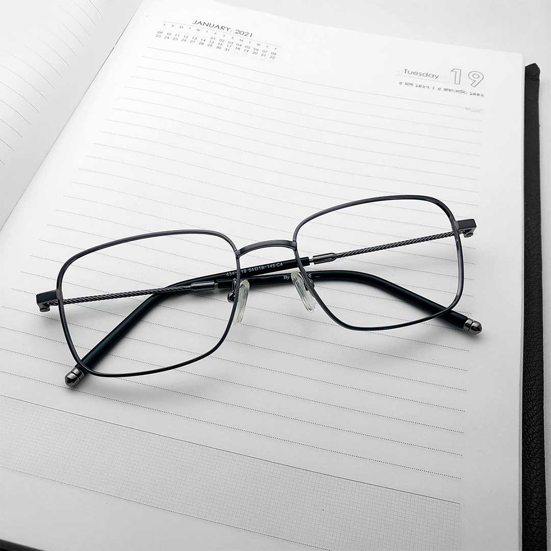 Trendy Eyeglasses for Men