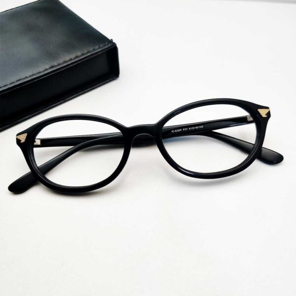 Stylish Deign Eyeglasses