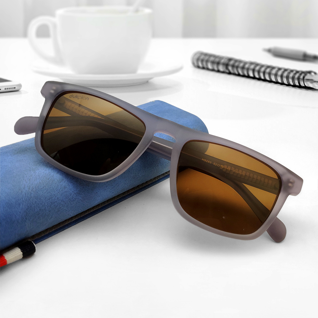 Transparent color square shape sunglasses