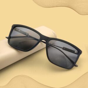 Black color light weight sunglasses