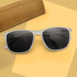 Transparent Color Fashionable Sunglasses