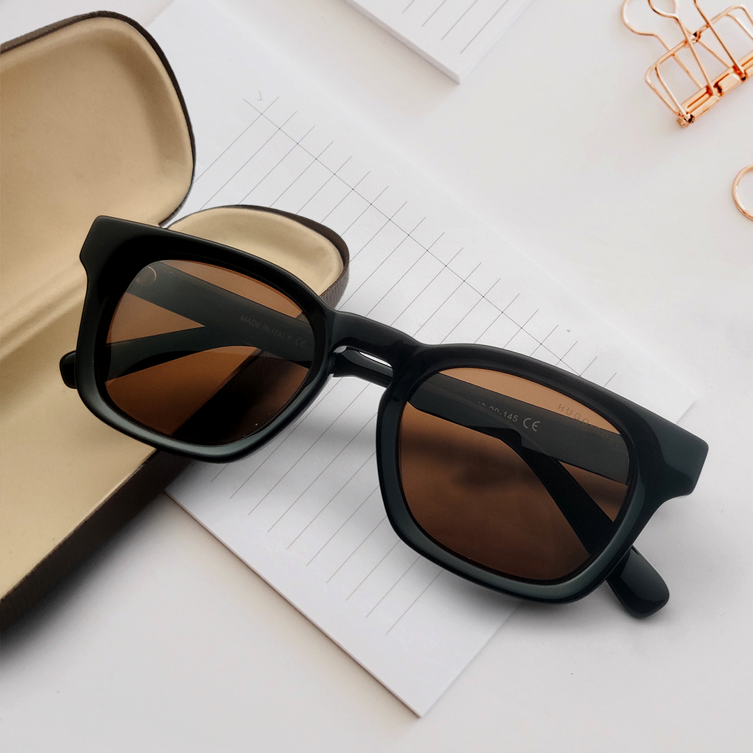 Gorgeous design Gloss Black Sunglasses