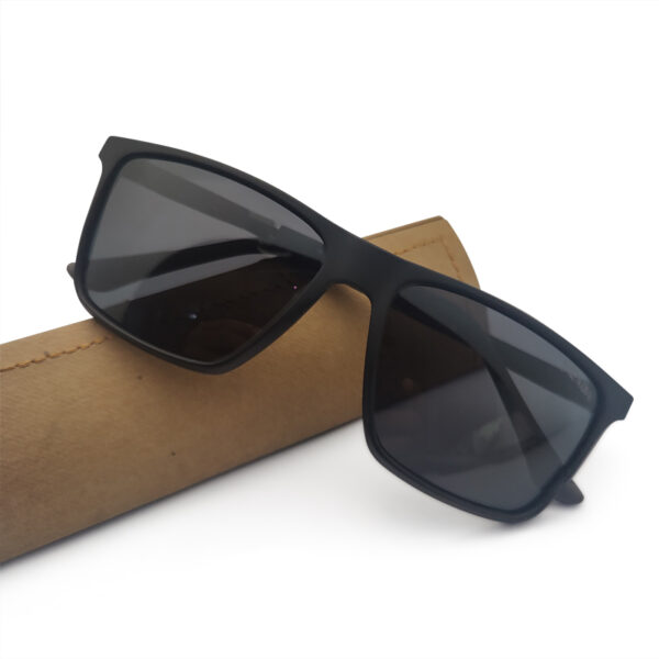 New Arrived Black Colour Square Shape Sunglasses