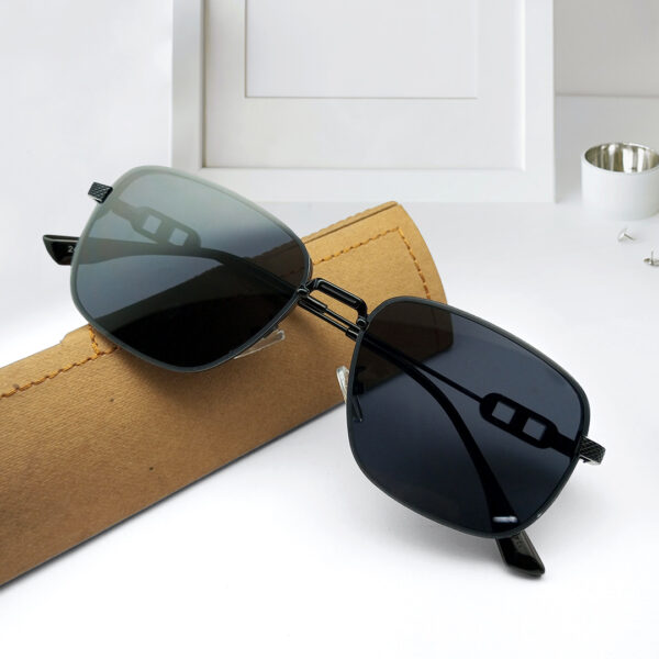 New Metal Frame Premium Quality Sunglasses