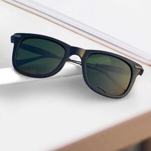 Gloss Black Fashionable Sunglasses