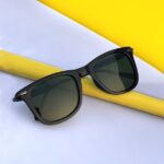 Gloss Black Fashionable Sunglasses