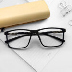 Light Weight Premium Quality Eyeglass