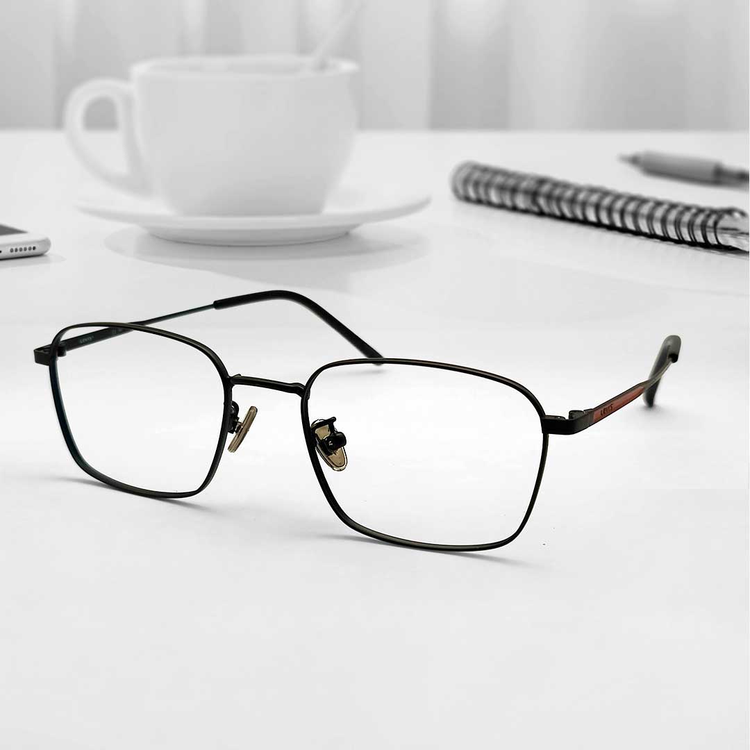 Gorgeous Design Branded Eyewear