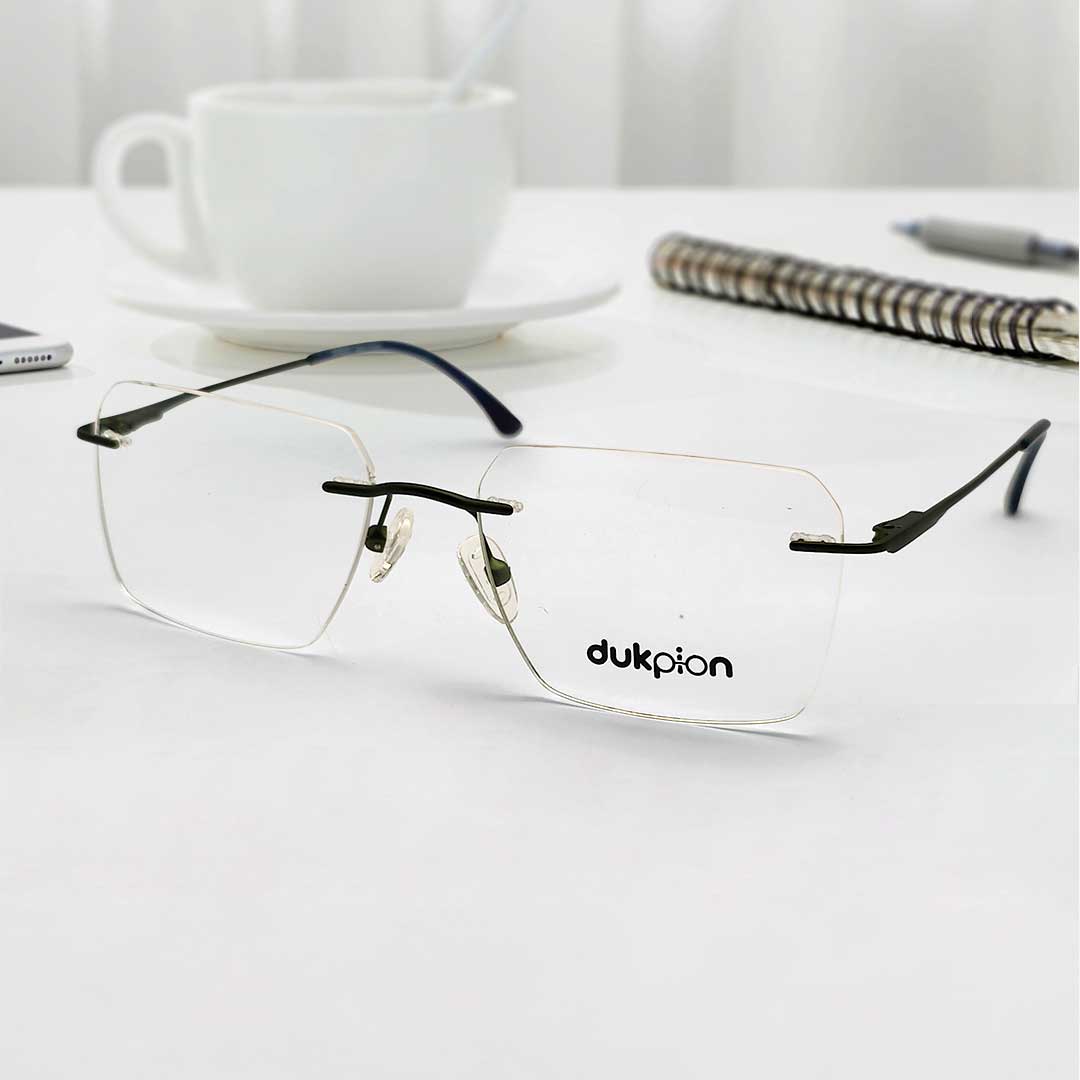 Light Weight and Premium Quality Eyeglass