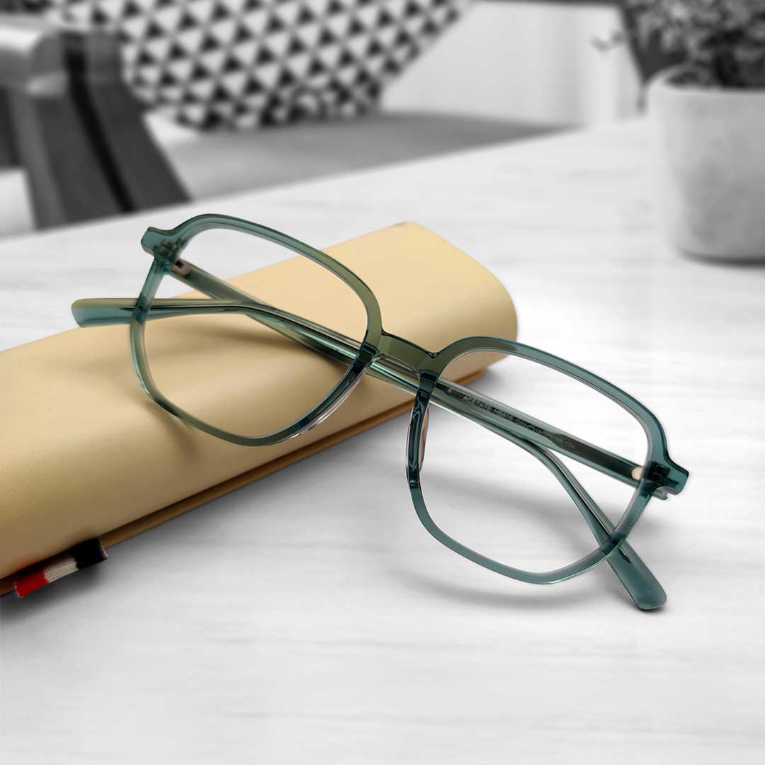 Green Transparent Color Eyeglass