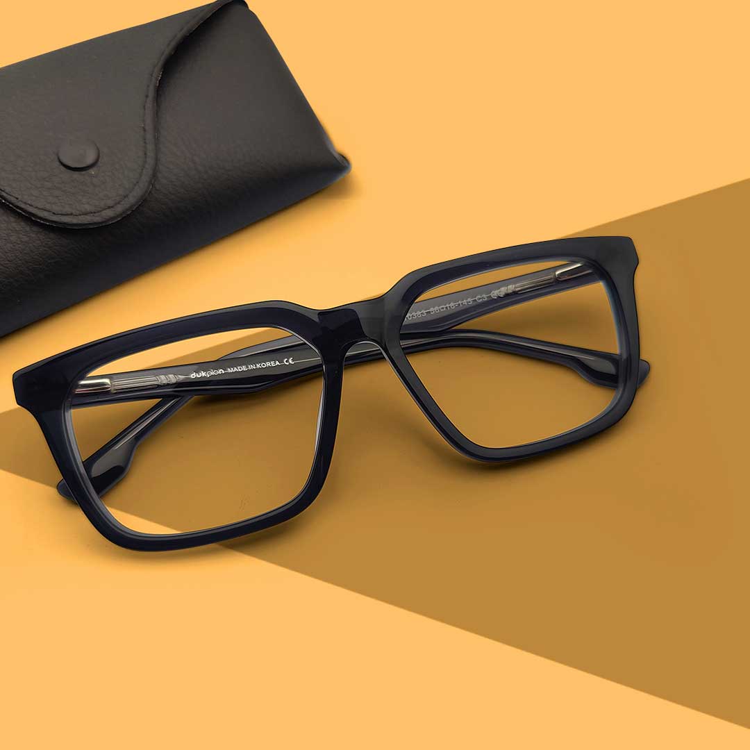 Black Color Premium Quality Eyeglass