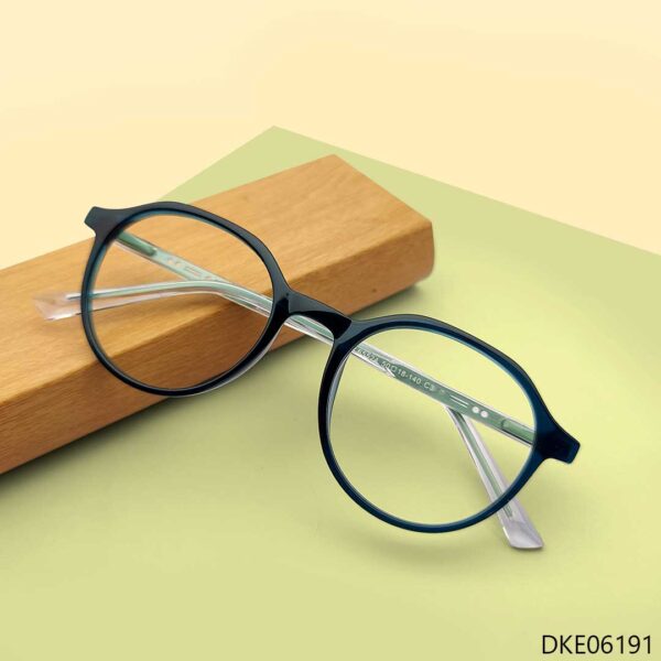 Light Weight Fashionable Eyeglasses