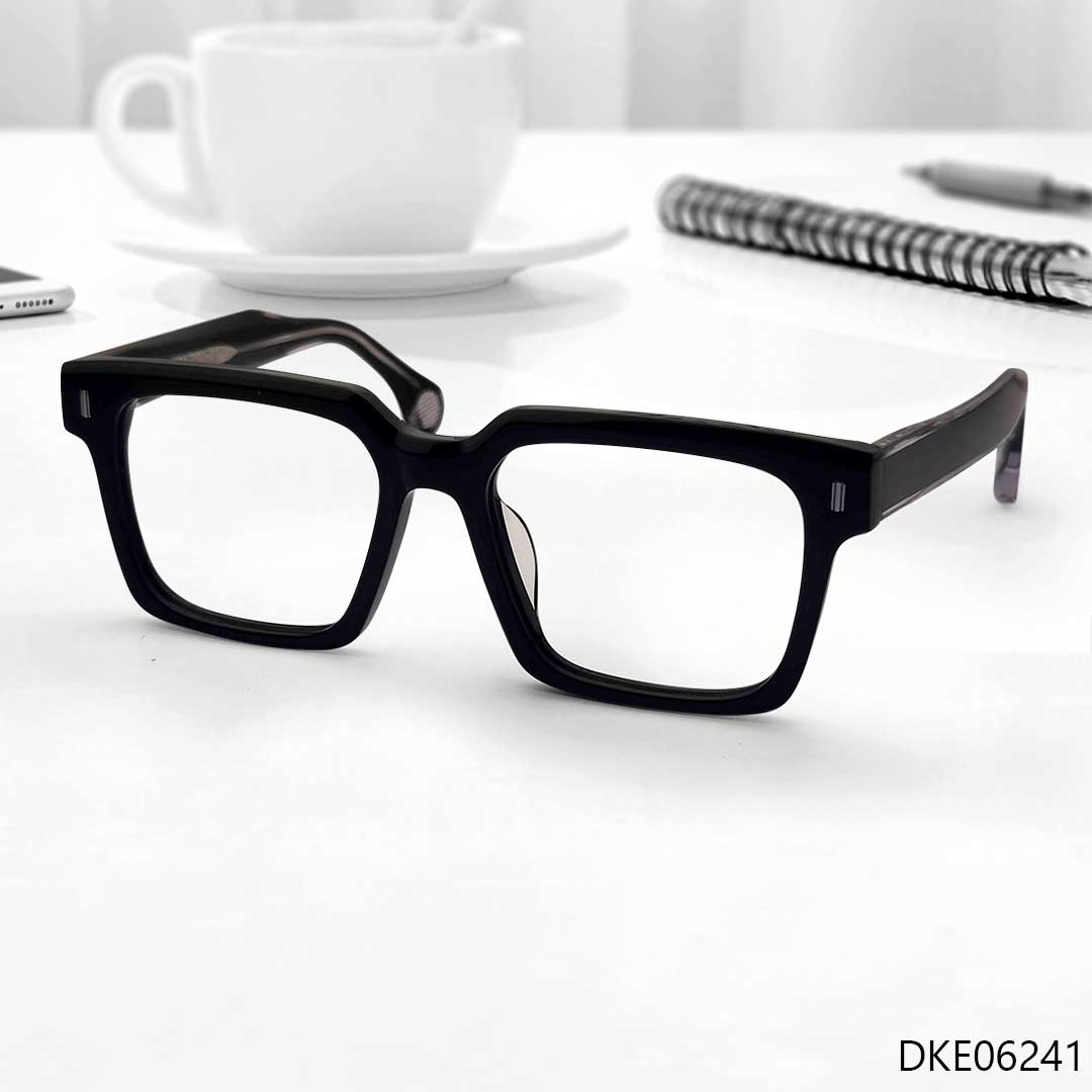 Black Color Fashionable Premium Quality Eyeglasses