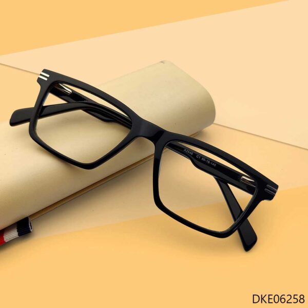 Black Color Premium Quality Eyeglasses