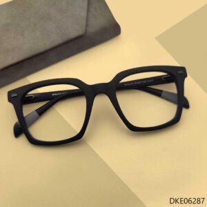 Black Color Premium Eyeglass