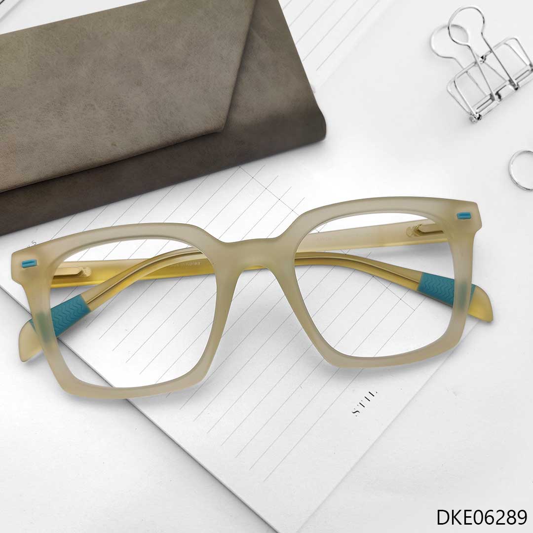 Transparent Color Eyeglass