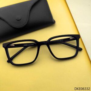 Light Weight Gloss Black Eyeglass