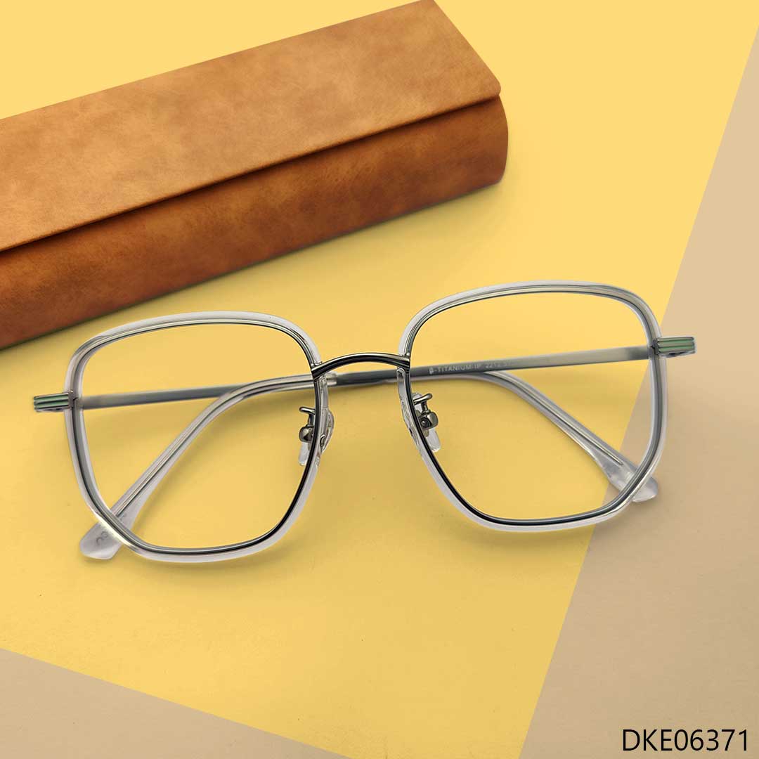 New Stylish Transparent Color Eyeglasses
