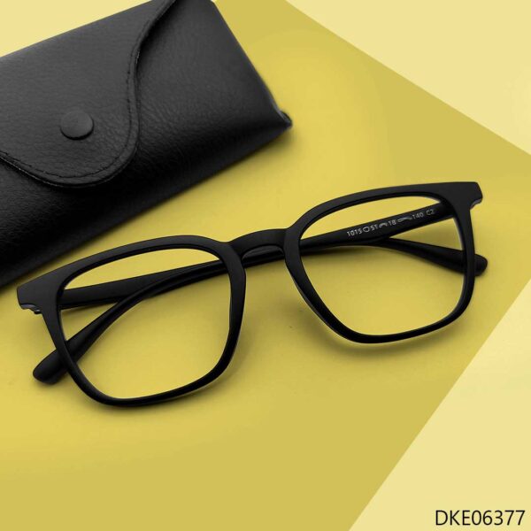 Black Color Light Weight Eyeglasses
